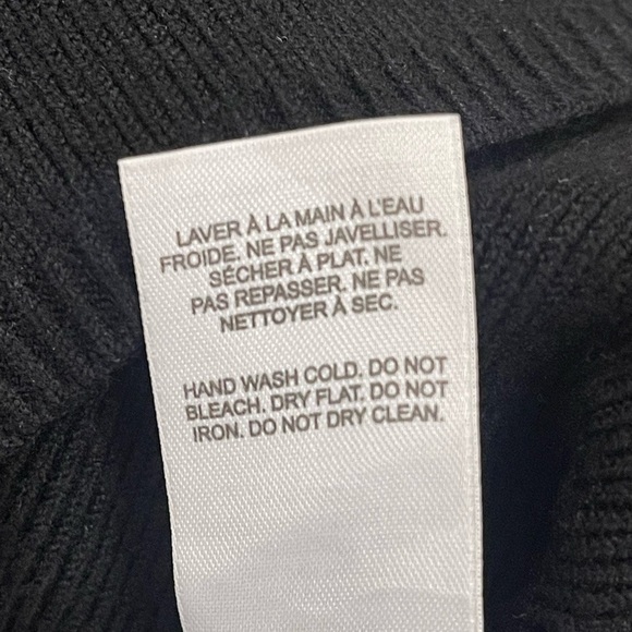 Chic Black Sweater - Picture 5 of 5